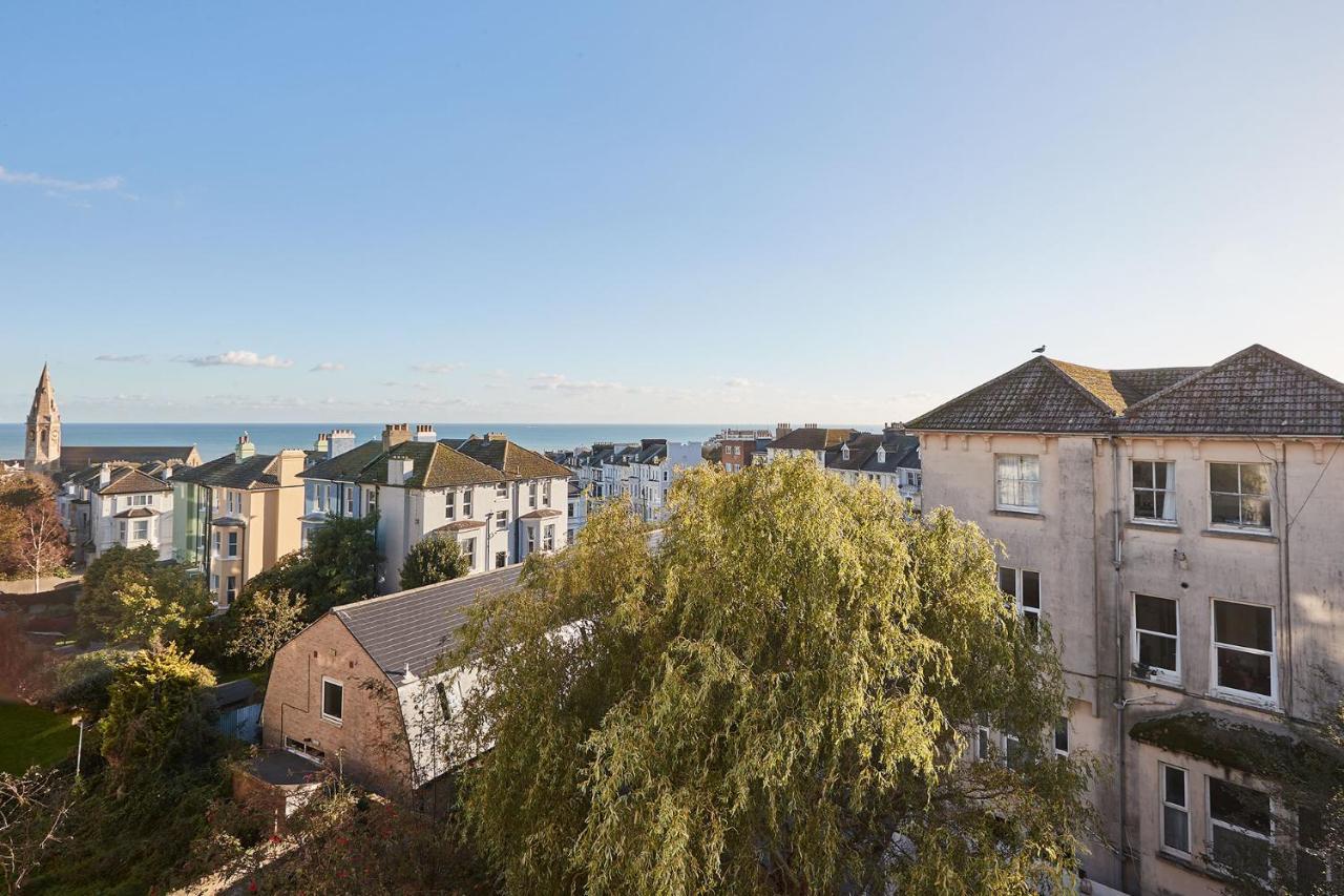 Gorgeous Sea View 5 Mins To The Apartment *